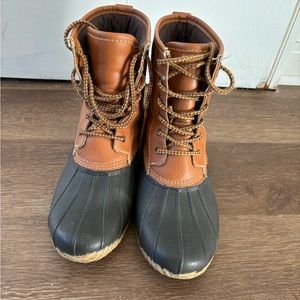 Women’s rain boots